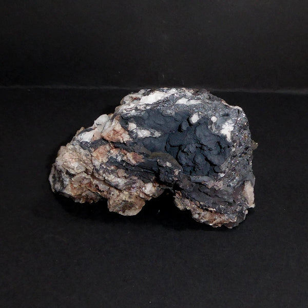 Ferro-actinolita, Pirolusita
