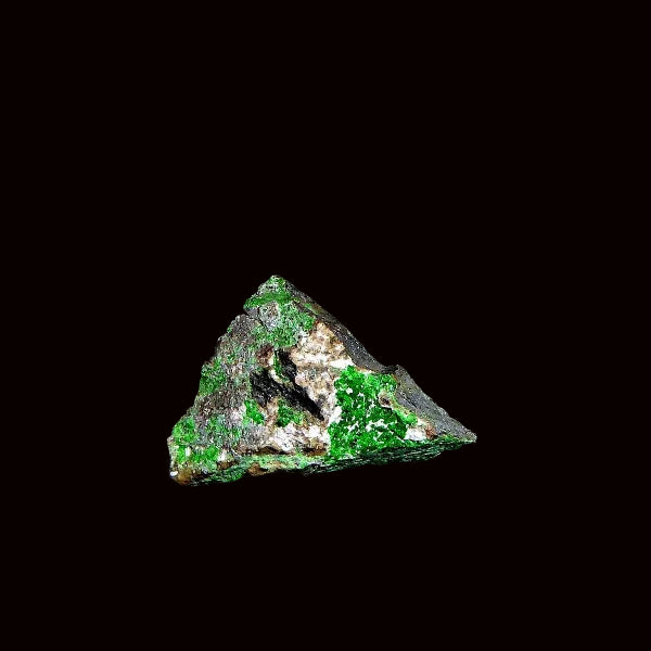 Uvarovita Var. Granate