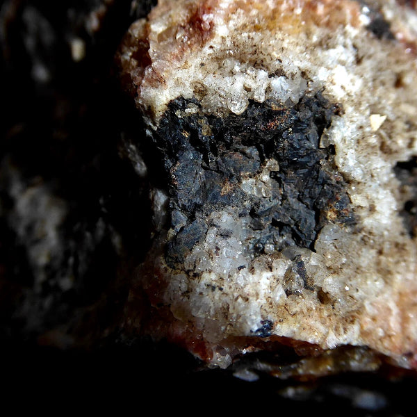 Cuarzo Var. Citrino, Goethita, Hematite