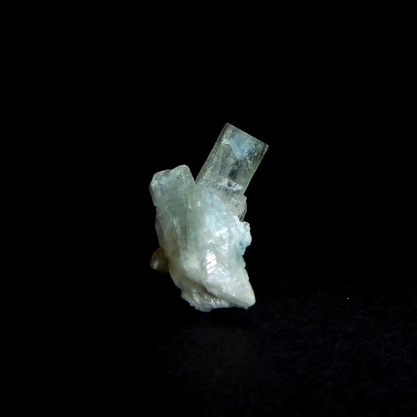 Aquamarine var. beryl