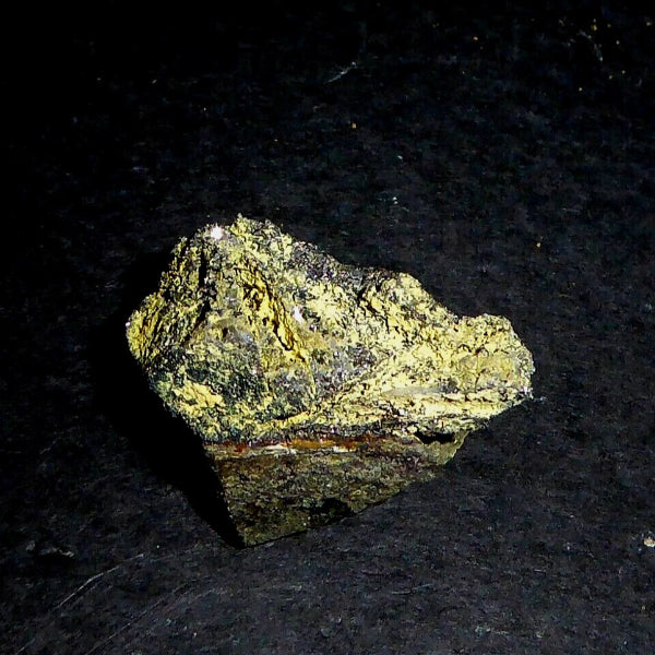 Jamesonite, Oxyplumboroméite