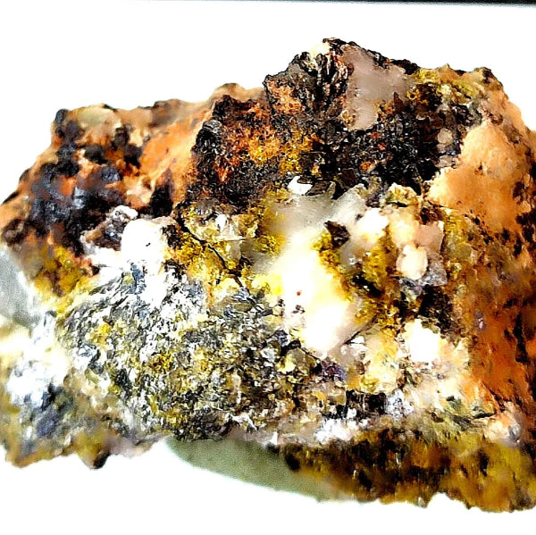 Manganbabingtonite, Johannsenite, Quartz