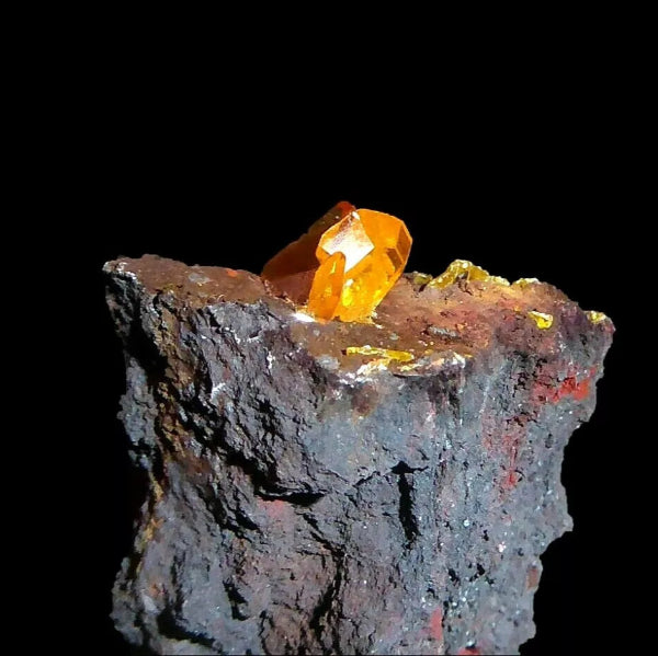 Wulfenite