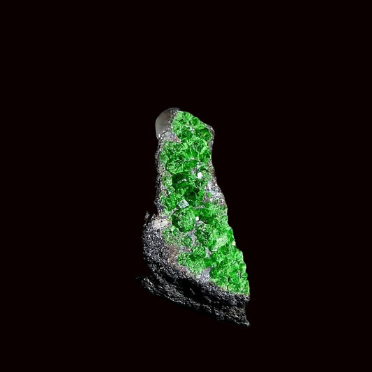 Uvarovita Var. Granate