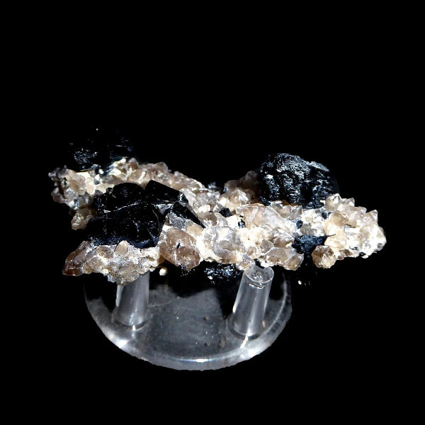 Cuarzo Var. Ahumado, Turmalina