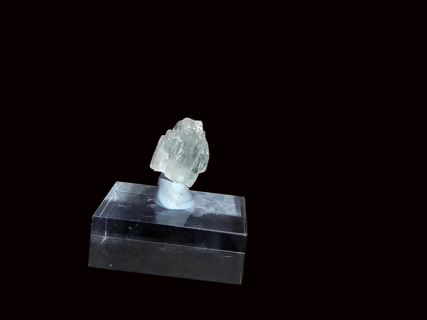 Kunzita / Espodumena transparente