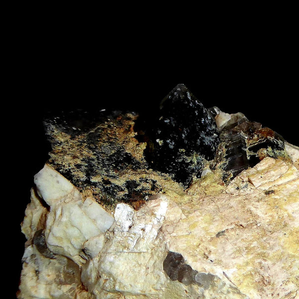 Cuarzo Var. Ahumado, Microclina