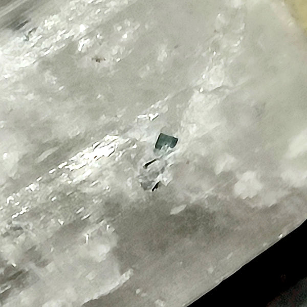 Kunzita verde / Espodumena, Turmalina azul