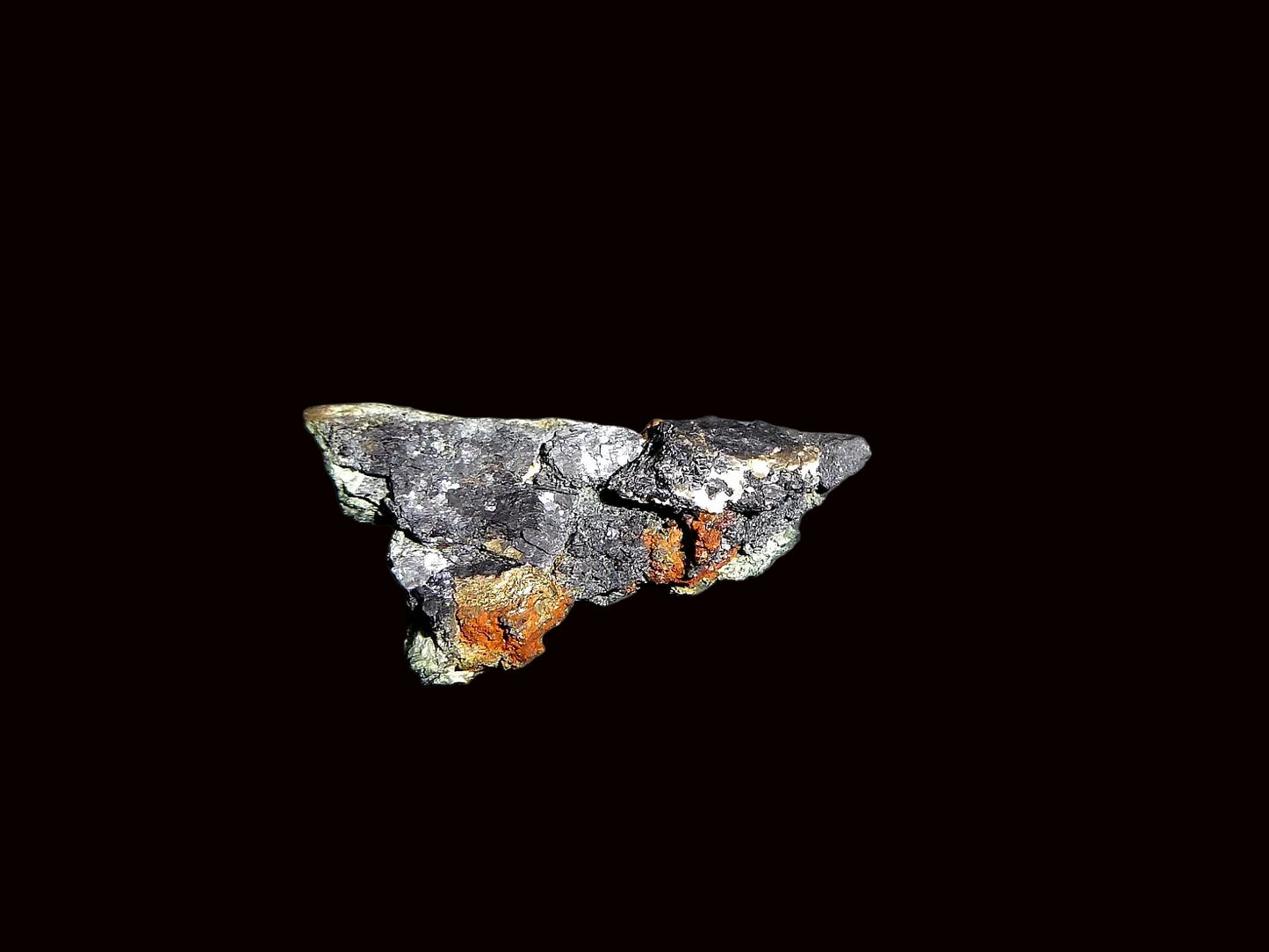 Magnetita, Calcopirita