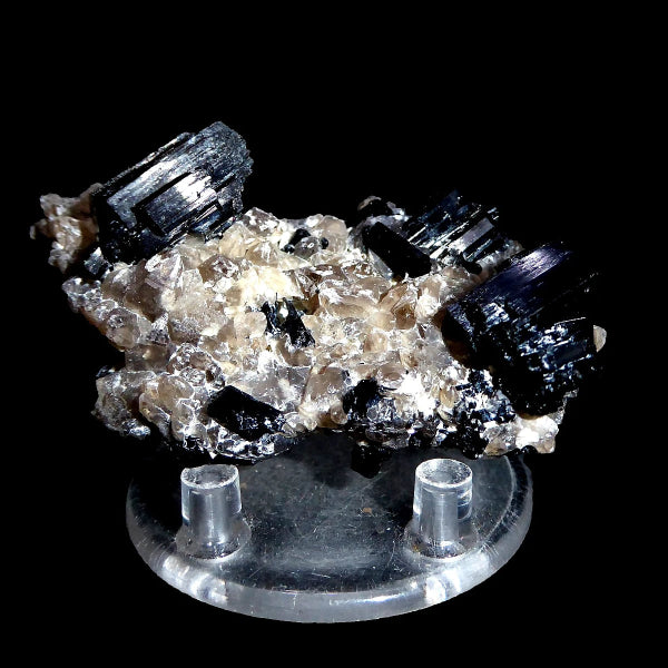 Cuarzo Var. Ahumado, Turmalina