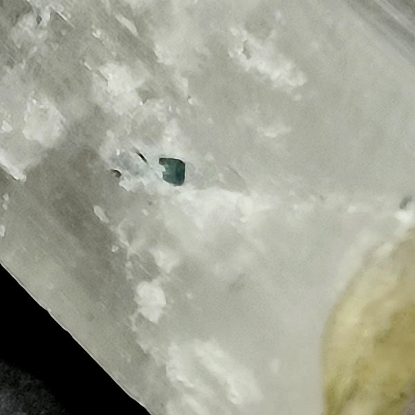 Kunzita verde / Espodumena, Turmalina azul