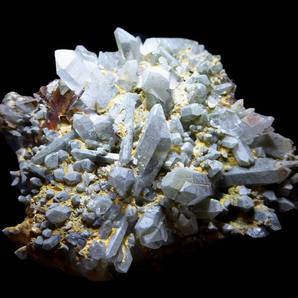 Brookite, Quartz