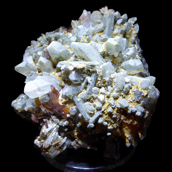 Brookite, Quartz