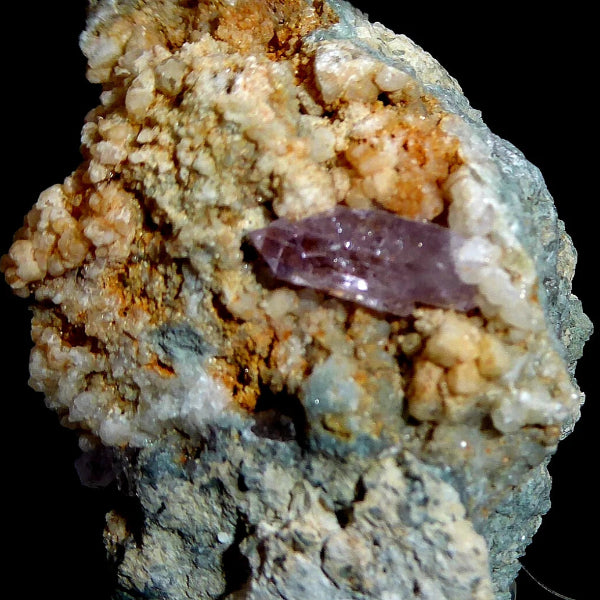 Cuarzo Var. Amatista, Ankerita, Calcita