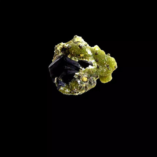 Cassiterita, Calcopirita, Fluorapatito